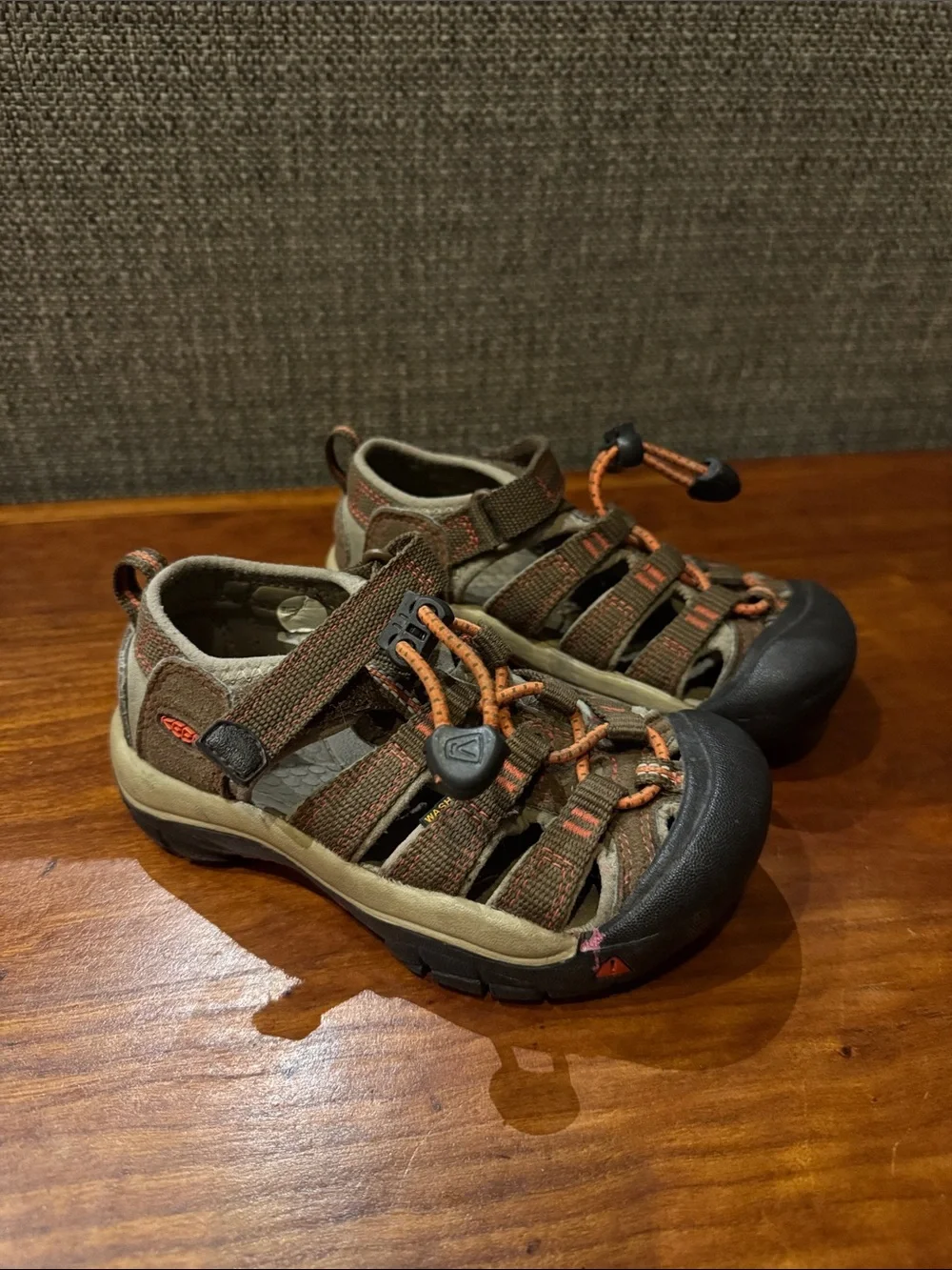 Keen Kids Newport H2 Waterproof Hiking Sandals Toddler/ Little Kid Size 10